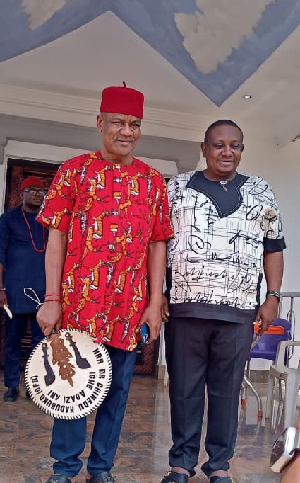 UNIZIK Vice-Chancellor Pays Courtesy Visit to Eze Chinechendo I of Adazi-Ani.