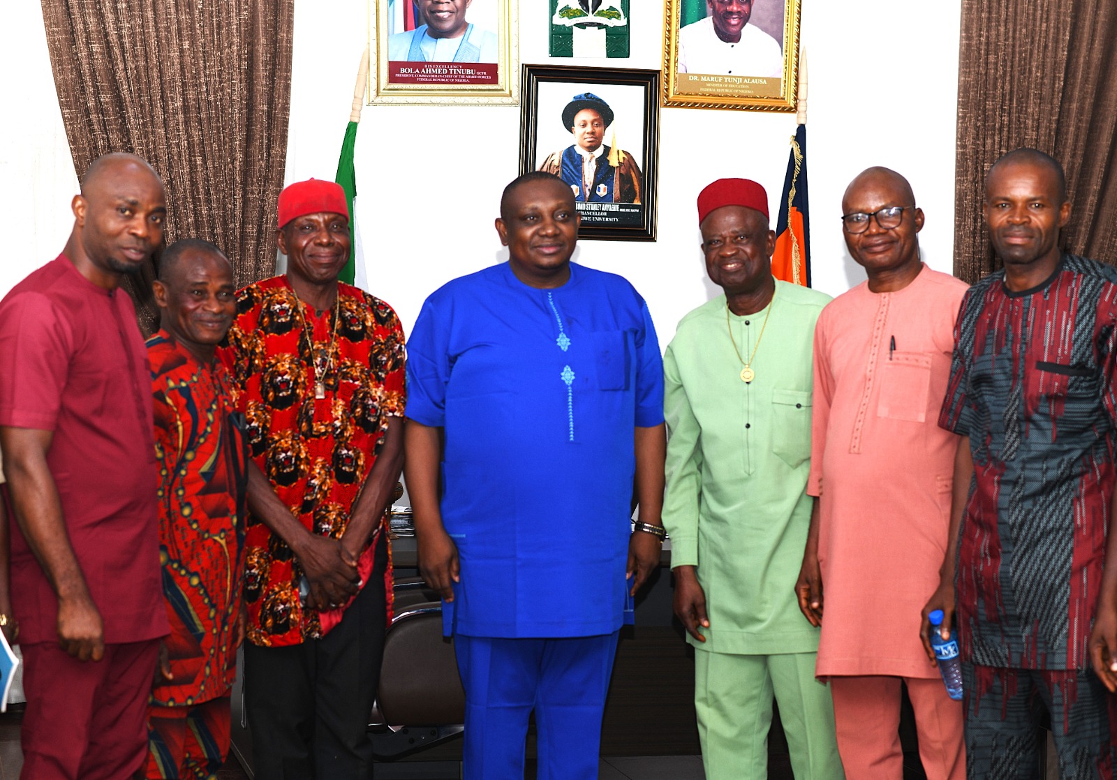 Vice-Chancellor Hosts Ebonyi State Indigenous Welfare Association, UNIZIK Chapter.